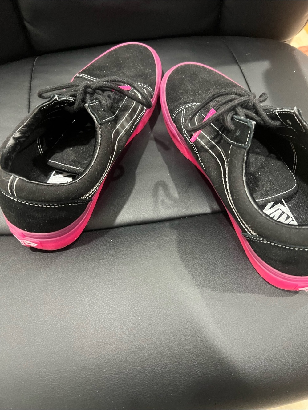 Vans Women’s Black Suede Sneakers with Pink Rubber Sole - Picture 4 of 6